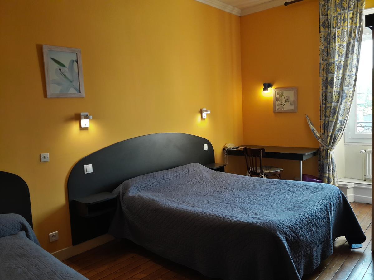 Val Des Bois Bed & Breakfast Warmeriville Bagian luar foto