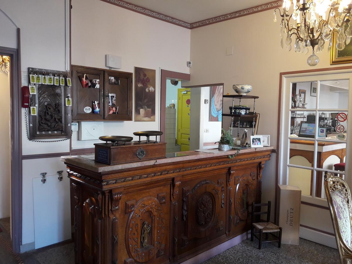 Val Des Bois Bed & Breakfast Warmeriville Bagian luar foto